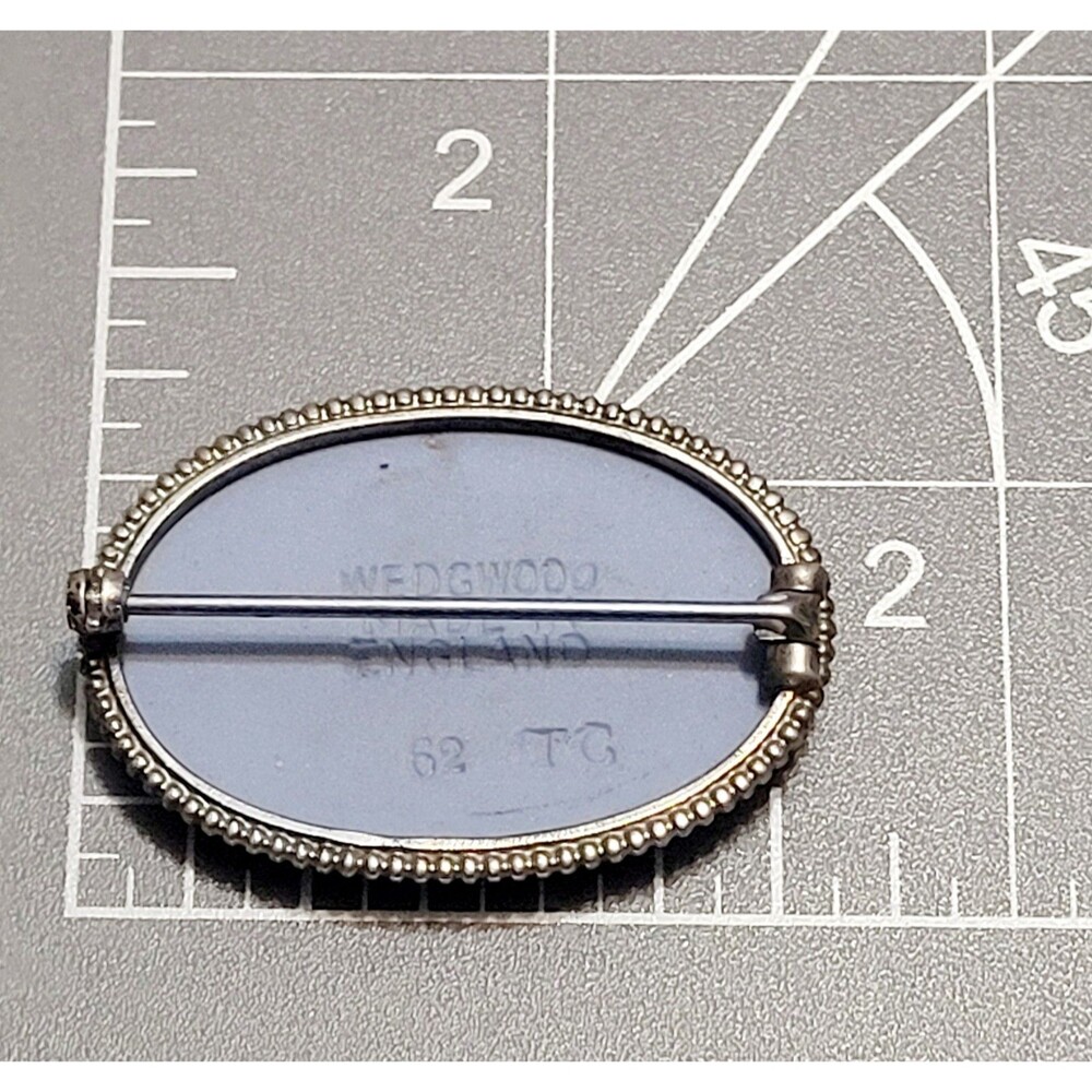 Vintage Wedgwood Jasperware Cameo Brooch, Silver Mount Flaw With Clasp - Picture 2 of 6